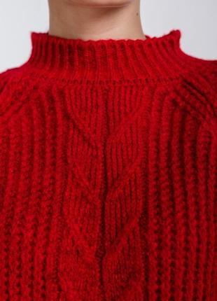 Женский свитер крупной вязки с косичкой4 фото