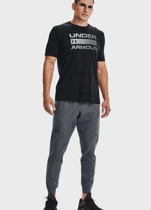 Чоловічі сірі спортивні штани ua unstoppable joggers2 фото