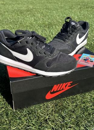 Жіночі кросівки для бігу nike md runner 2 venture air pegasus valiant