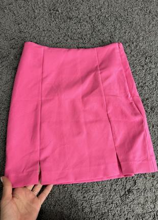 Рожева юбка з розрізами1 фото