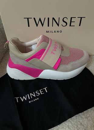 Twinset