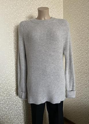 Неймовірний брендовий  светр 100%кашемір на високий зріст cbm