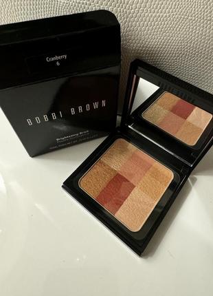 Багатофункціональна пудра bobbi brown brightening brick, cranberry, 6.6 г