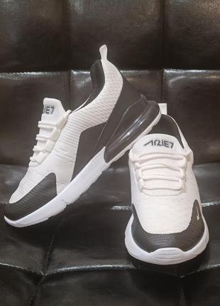 Кросівки чорно-білі2 фото