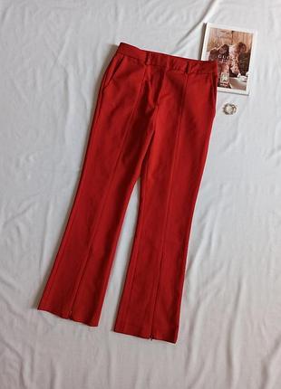 Червоні елегантні брюки прямого кроя із розрізами на внизу sm