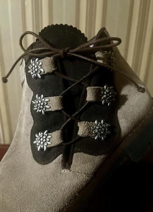 Неймовірні замшеві вінтажні черевички з едельвейсами2 фото