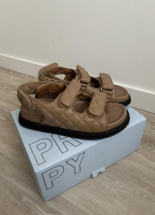 Женские бежевые кожаные стеганные сандалии kaya на липучках, бренд prpy оригинал7 фото