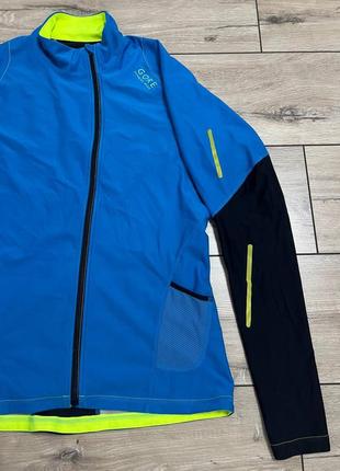 Жіноча бігова куртка gore running wear m-l windstopper8 фото