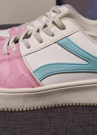 Кросівки для дівчинки 4