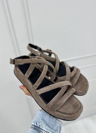 Натуральні замшеві темно - бежеві босоніжки - сандалі люкс якості6 фото