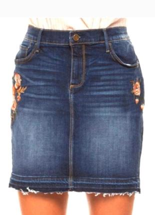 Юбка джинсовая с вышивкой1 фото