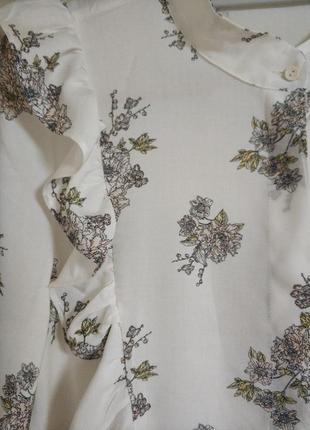 H&m неймовірна блуза блузка сорочка квітковий принт рюші бренд h&m, р.103 фото