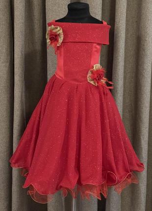 Платье красное, нарядное на девочку 5 лет