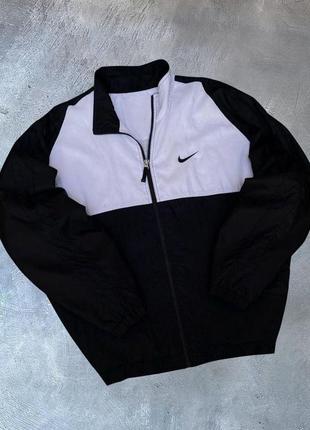 Ветровка nike n2 black&white чёрная мужская ветровка nike весенняя летняя куртка демисезон чёрно-белого цвета1 фото