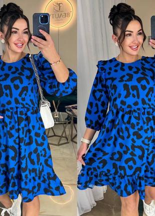 Коротка сукня вільного крою з принтом леопарда з рюшами на плечах з рукавами три четверті з воланом потнизу сукні3 фото