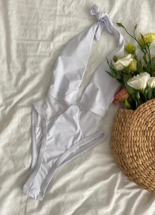 Стильный купальник с сеточкой