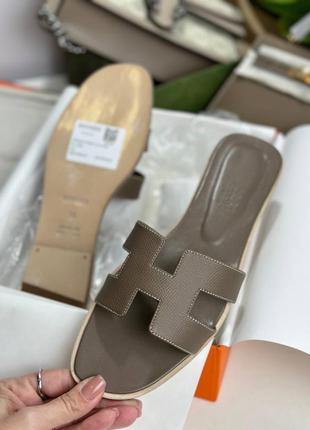 Сандалии hermes 37-41 маломерят кожа, кожа и кожа подошва, номер есть упаковка коробка, два пыльника2 фото