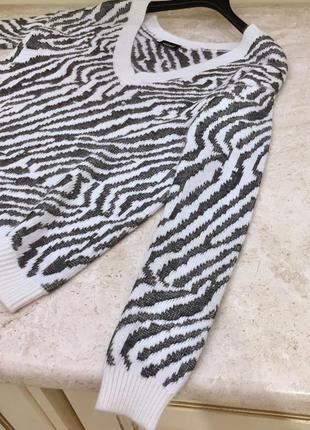 Мякий светр брендовий kookai angora wool blend dropped shoulder zebra print sweater  оригінал4 фото