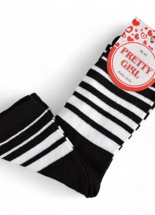 Жіночі шкарпетки lines" чорні з білим