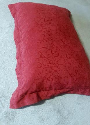 Мягкая подушка ,дополнительная подушка под голову