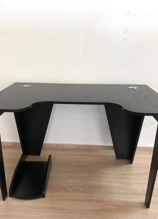 Геймерський стіл eco14  - стильний стіл на ніжках.3 фото