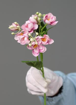 Штучна гілка примула, рожевого кольору, 35 см. квіти преміум-класу для інтер'єру, декору
