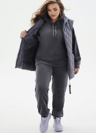 Костюм спортивний прогулянковий трійка тепла жилетка-безрукавка стьобана, батник, штани великих розмірів 46-683 фото