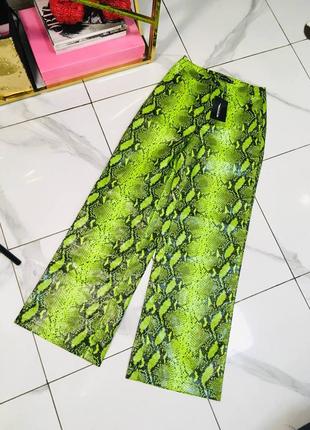 Шикарные новые брюки питон лайм неон из эко кожи prettylittlething7 фото