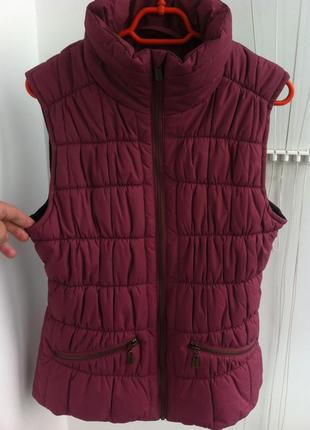 Продам женскую жилетку switcher