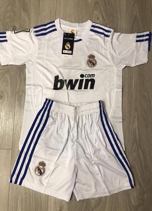 Футбольна форма роналдо2 фото