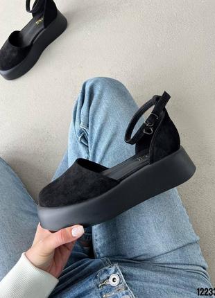 Черные замшевые туфли с ремешком на толстой подошве платформе танкетке9 фото