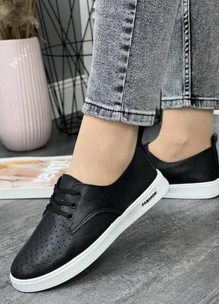 Кроссовки, кеды, мокасины