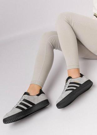 Жіночі кросівки adidas originals gazelle gray black8 фото