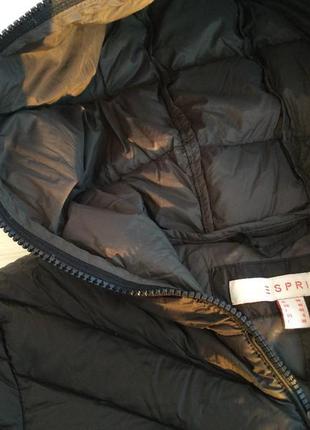 Легкий пуховик от esprit