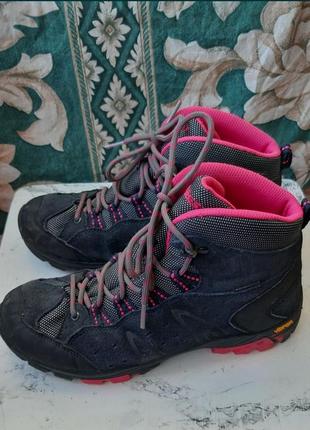 Дитячі шкіряні черевики демісезон водонепроникні ботінки кросівки everest