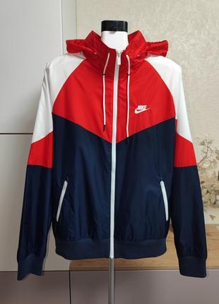 Куртка nike chubasquero windrunner
оригінал3 фото