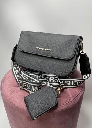 Жіноча сумка багет великий + ключниця в стилі майкл корс  чорна з сірими буквами