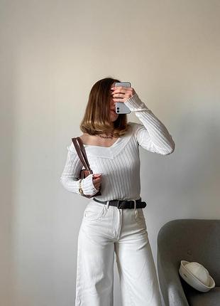 Біла кофтинка в рубчик від люксового бренду 7