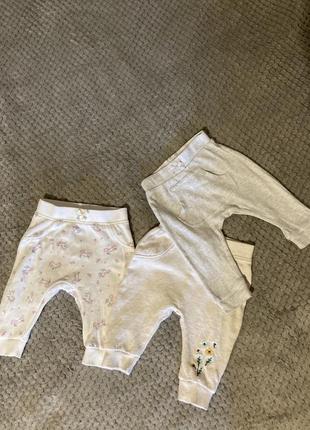 Комплект штанишек для девочки