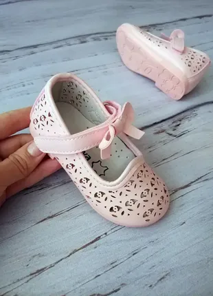 Туфлі для дівчинки apawwa (румунія )