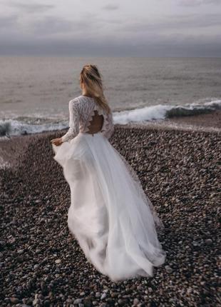 Весільна сукня мереживна а-силует з довгим рукавом2 фото