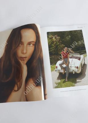 Vogue ukraine/ edition 2/літо 2023/
україна молода, 208 стор.10 фото