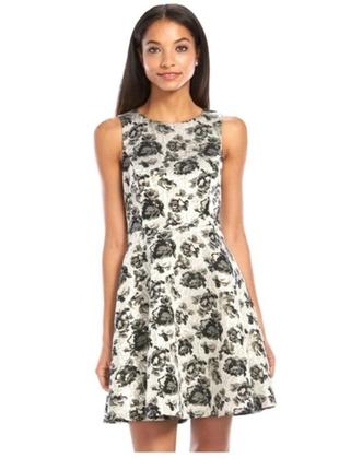 Нарядное мини платье жаккардовое