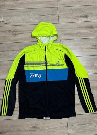 Чоловіча спортивна бігова куртка вітровка adidas l1 фото