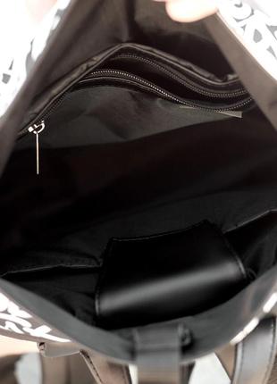 Жіночий рюкзак рол sambag rolltop kzn - чорний принт "graphity"10 фото