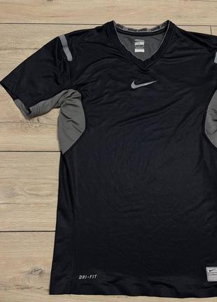 Жіноча спортивна компресійна футболка nike pro xl dri-fit3 фото