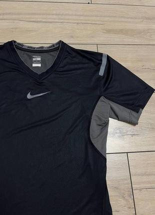 Жіноча спортивна компресійна футболка nike pro xl dri-fit6 фото