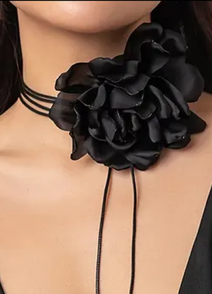 Розкішний чокер квітка чорний