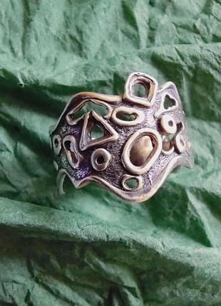 Стильна каблучка. срібло 925