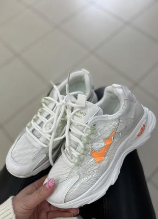 Стильные кроссовки 34,35,36,37 размеры